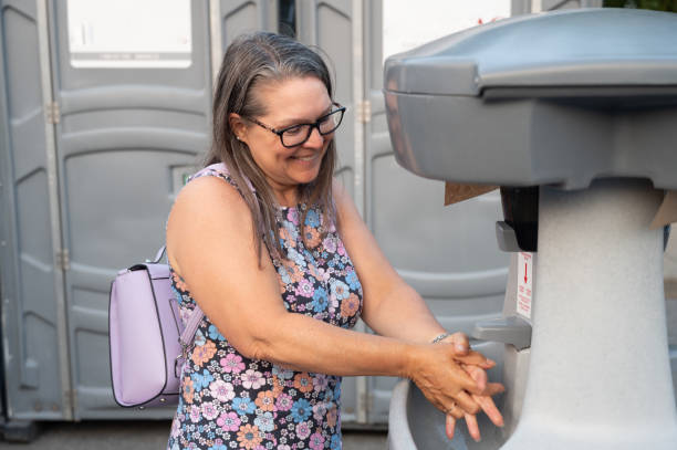 Best Porta potty delivery and setup  in South Sarasota, FL